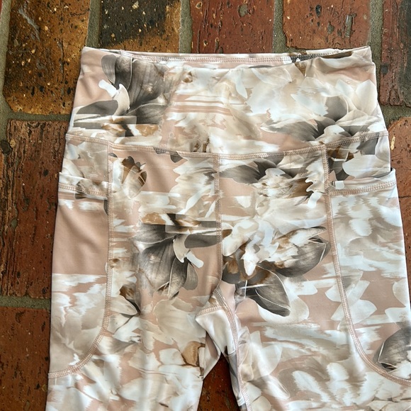 Bebe floral wide waistband cropped leggings szM - Picture 5 of 13